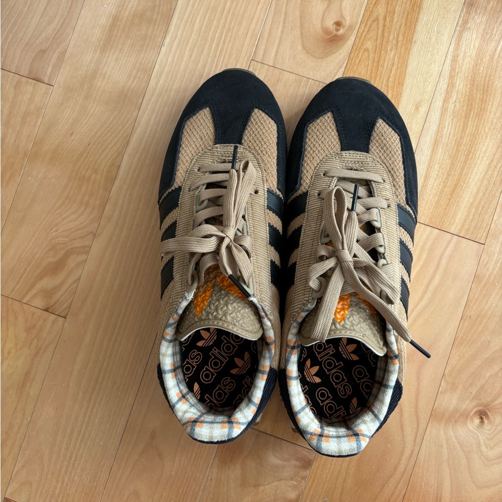 Mens Adidas sneakers
